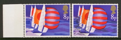 1975 8p Sailing with variety Black Omitted SG 981a